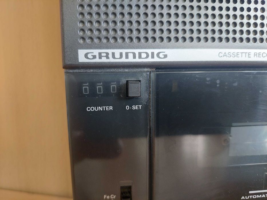 GRUNDIG CR 585 Made in Germani 1982-83г. Топ Състояние 9 от 10