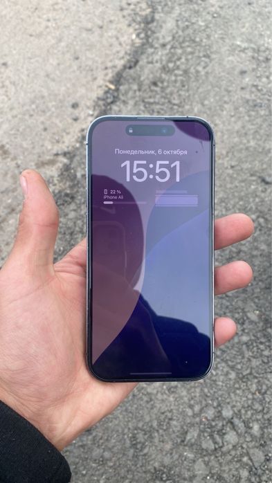 Айфон 14про в хорошем состаяние