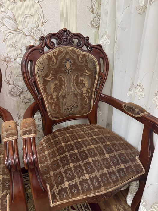 стол стуллар сотилади