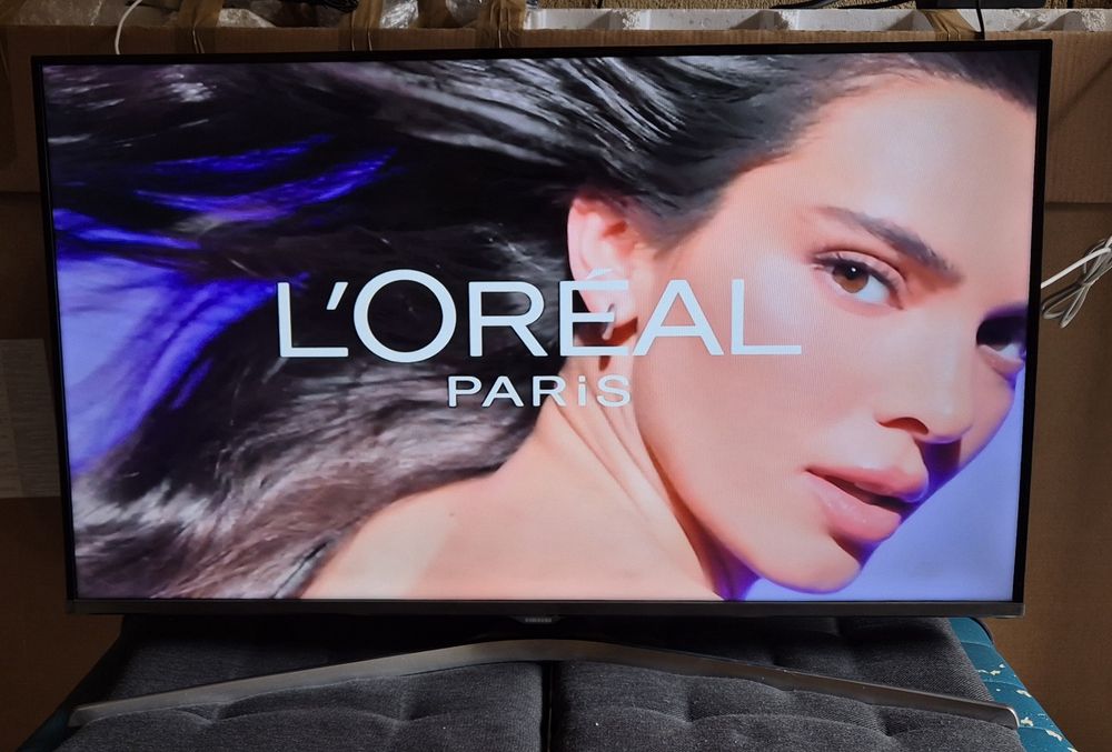 Samsung UE40J5150AS 40 инча LED Full HD 200Hz A+ DVB-T/C/S2