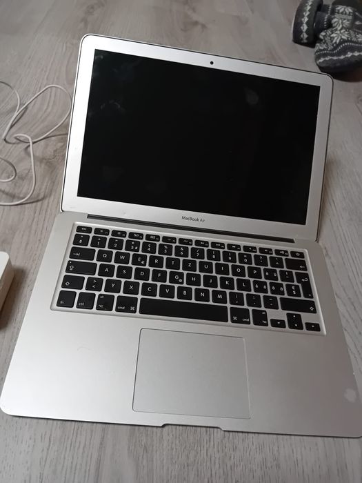 Laptop Mack book Air 13