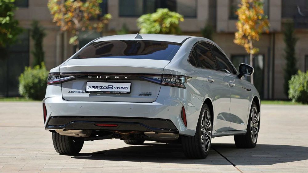 Arrizo 8 Hybrid янги бизнес седан