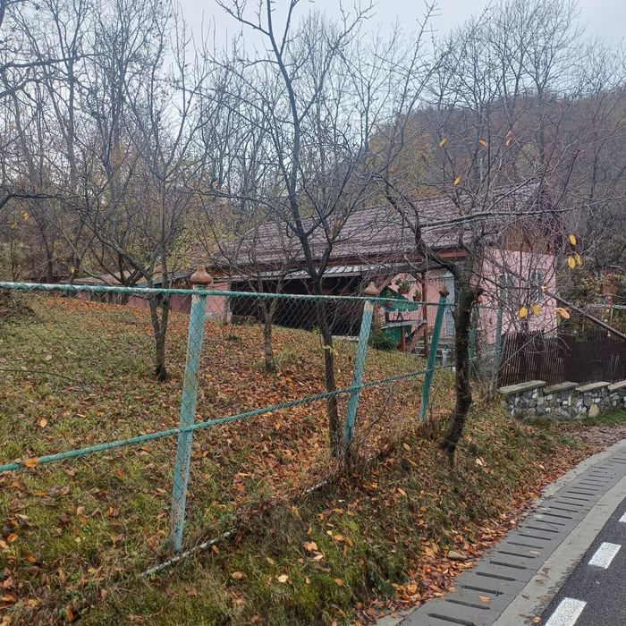 Casa vacanta/teren 800mp