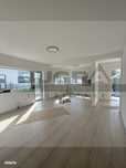 Apartament cu 4 camere, 100 mp, parcare,  gradina,  zona L. Merlin