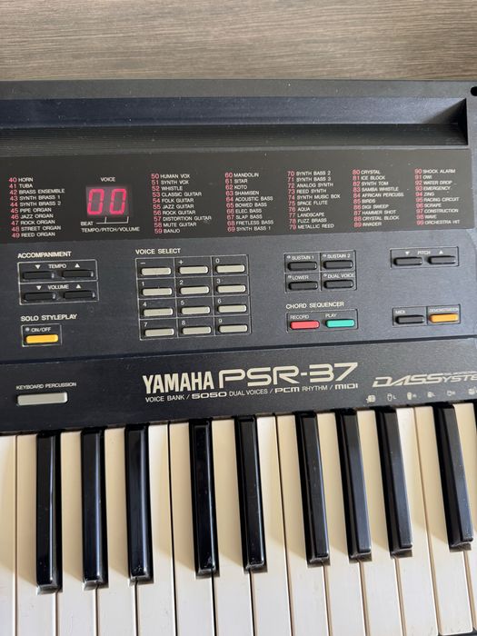 Синтезатор йоника Yamaha PSR-37