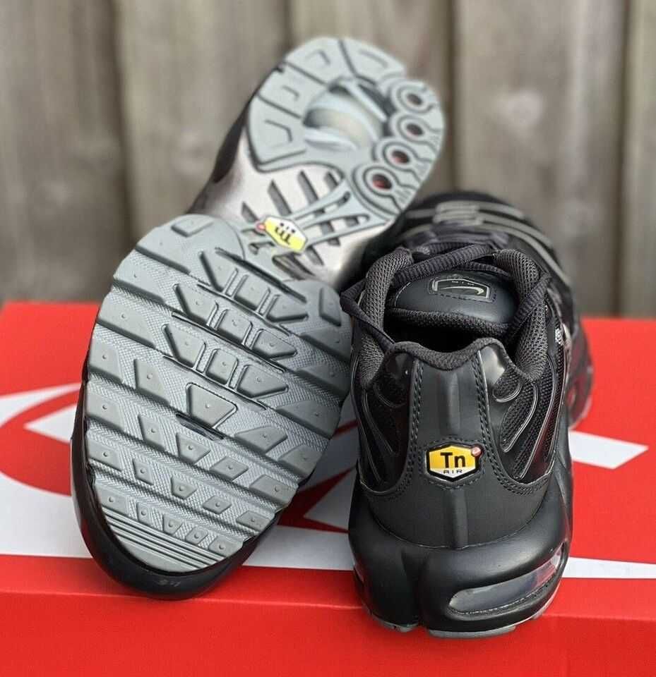 ПРОМО! Nike TN Air Max Plus Multi Swoosh Black / Grey