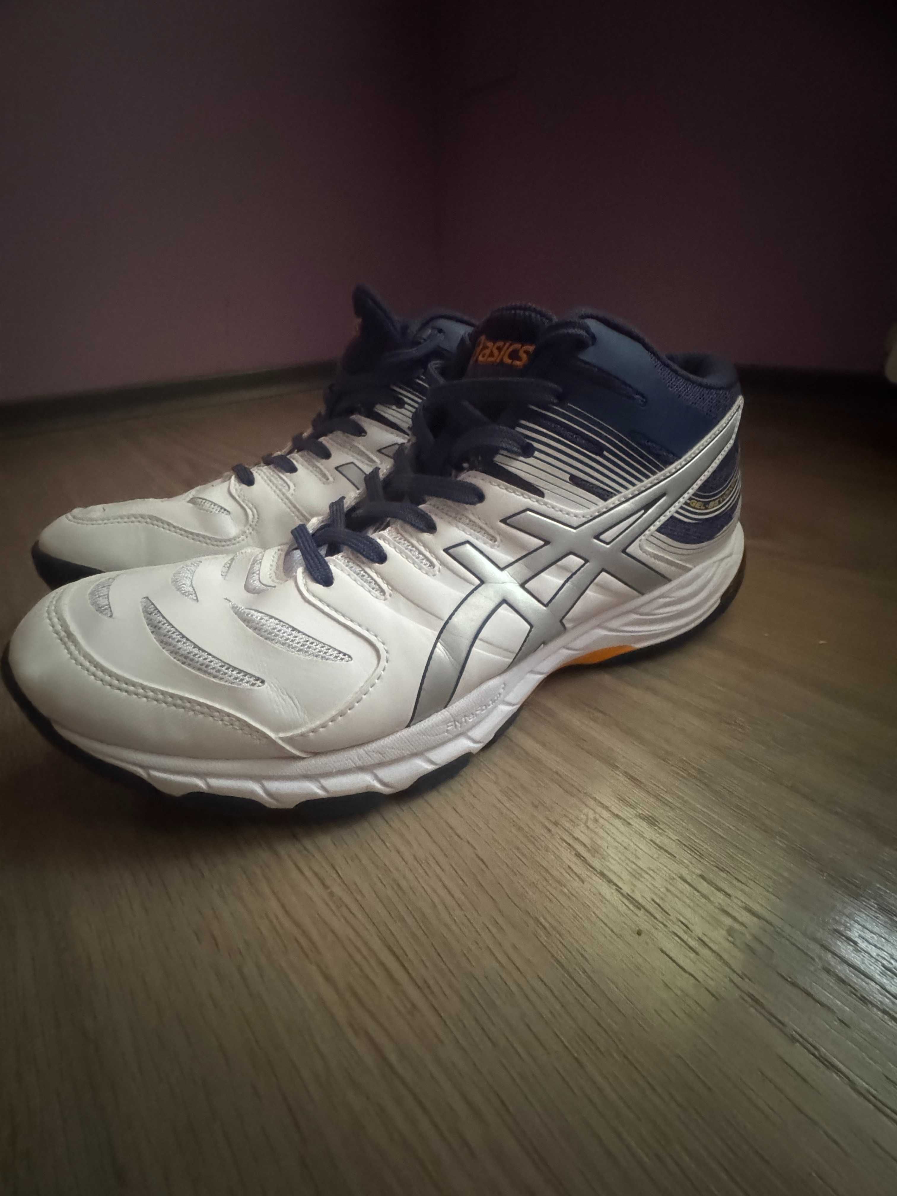 Волейболни обувки - Asics
