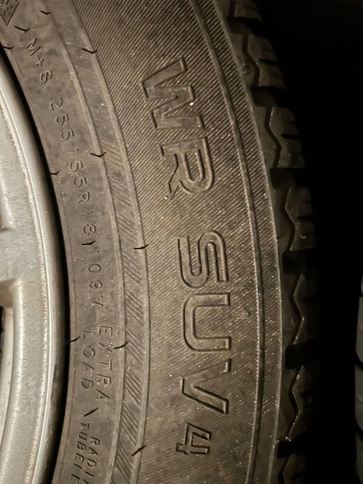 Зимни гуми Nokian с джанти 18 цола