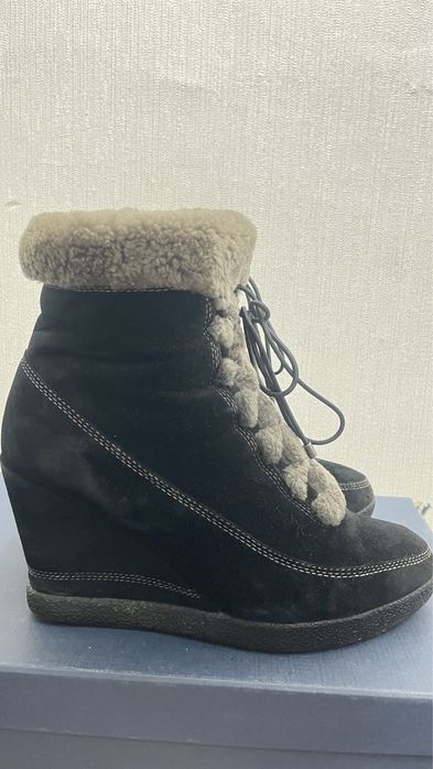 Продам зимние сапоги 37 размер