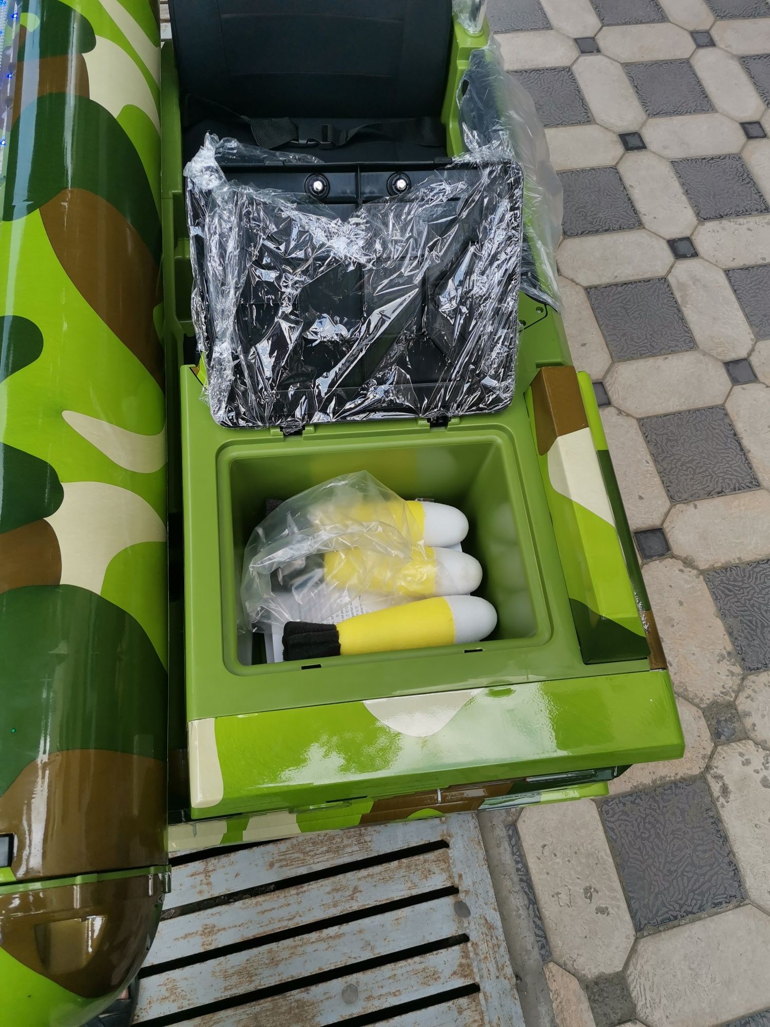Детский автомобиль BTR противотанковая пихо а
