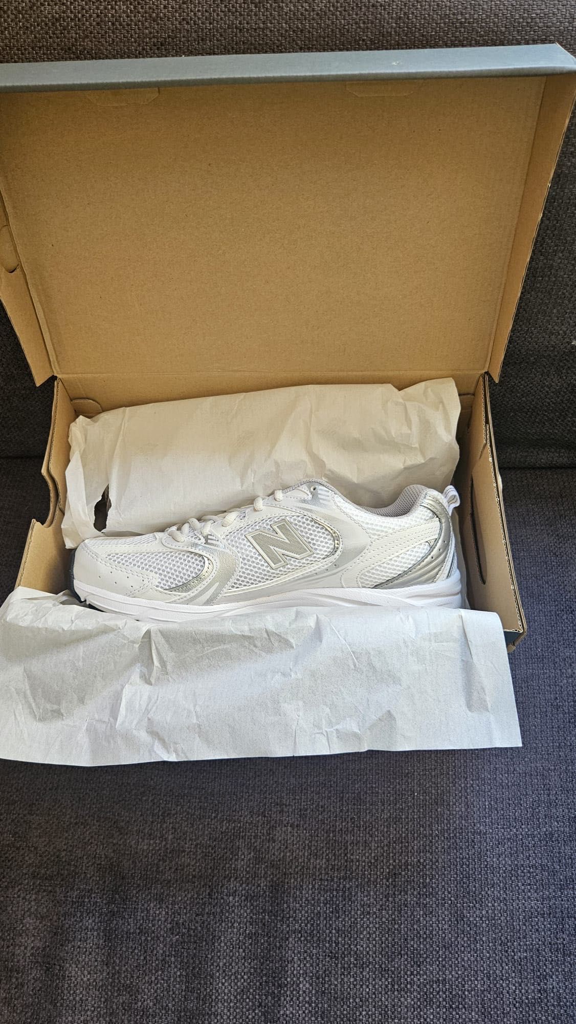 Adidași New Balance 530