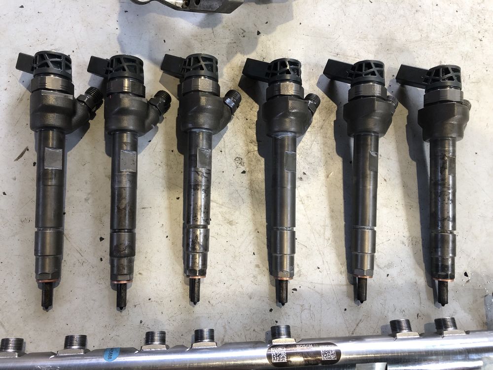 Kit injectie Bmw 3.0d 258cp x3,x4,x5,x6,F10,F01 etc injector pompa