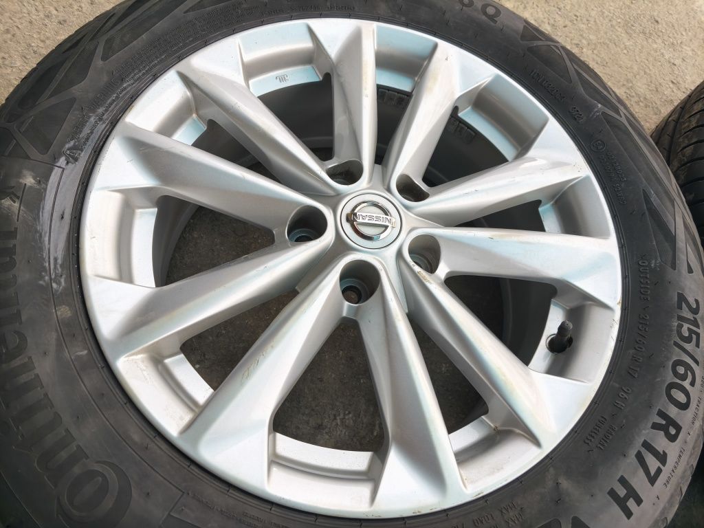 17" оригинални алуминиеви джанти за Nissan Quashqai.