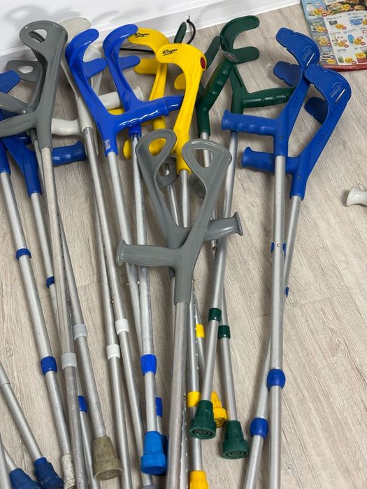 Carje Perechi Persoane dizabilitati Batrani Handicap-Stare F Buna-OK