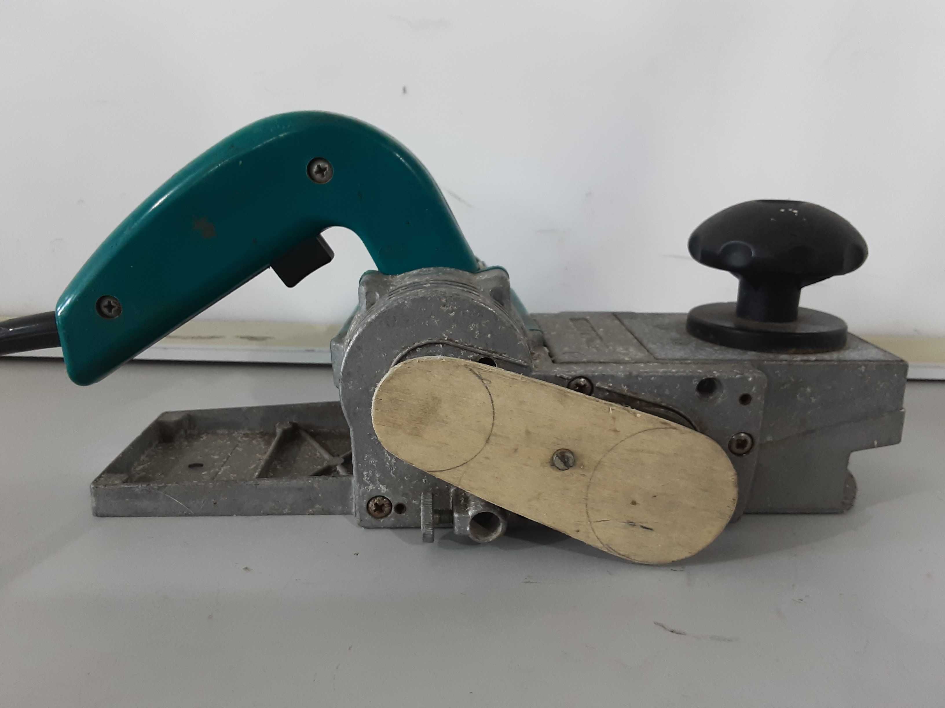 Ренде - Black & Decker 450W