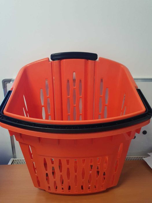 Vand cos cumparaturi minimarket; cos mic 15 lei / mare 60 lei