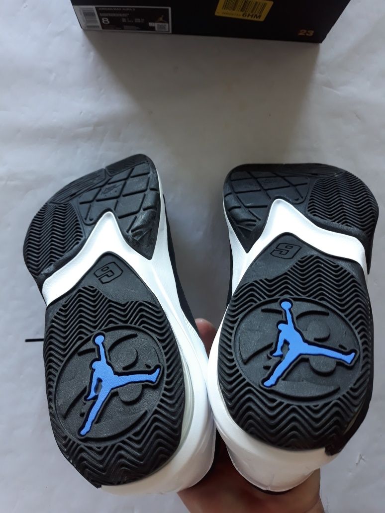 Jordan Max Aura 3 nr 41 originali