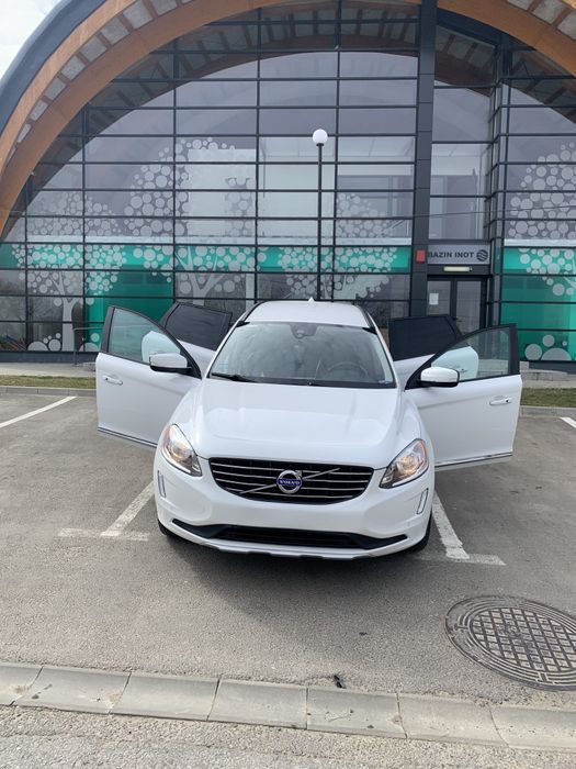 Volvo XC60 T5 - cutie automata