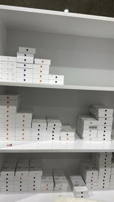 Iphone новые оптом и в розницу Дубай
