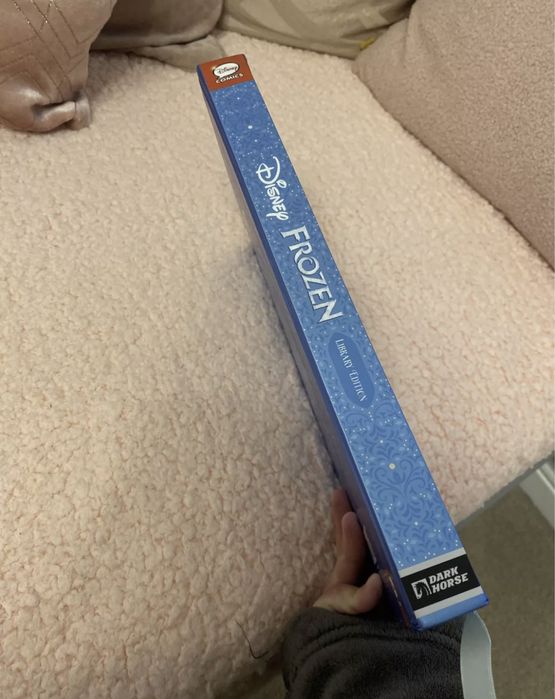 Carte de povesti Frozen -  Disney