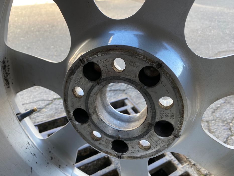 Set jante aliaj R17 Audi Q5 FY 2017-prezent 8R0601025E