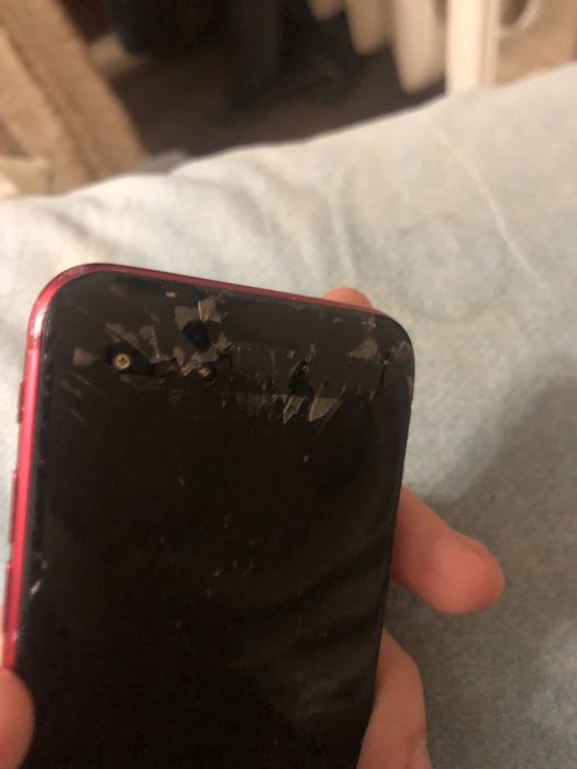 iPhone SE 2020 (побитый)