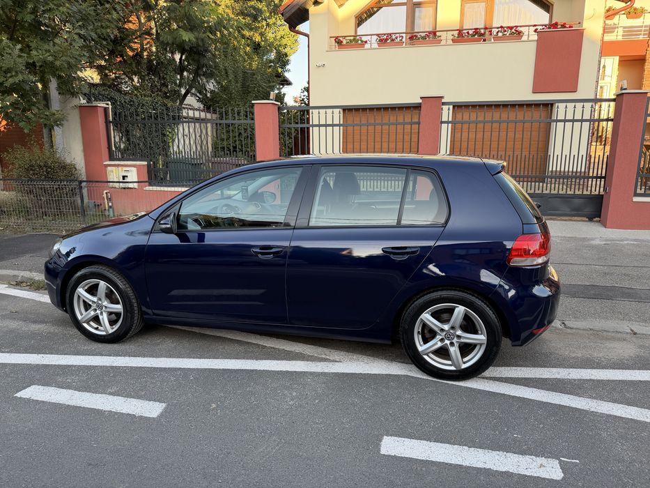 Volkswagen Golf 6 • 1.6 TDI 105CP • 2010 • Euro 5 • Albastru