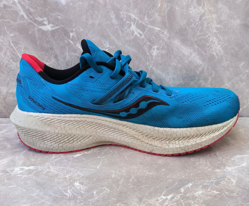 Маратонки Saucony номер 44
Маратонки за бягане Triumphм