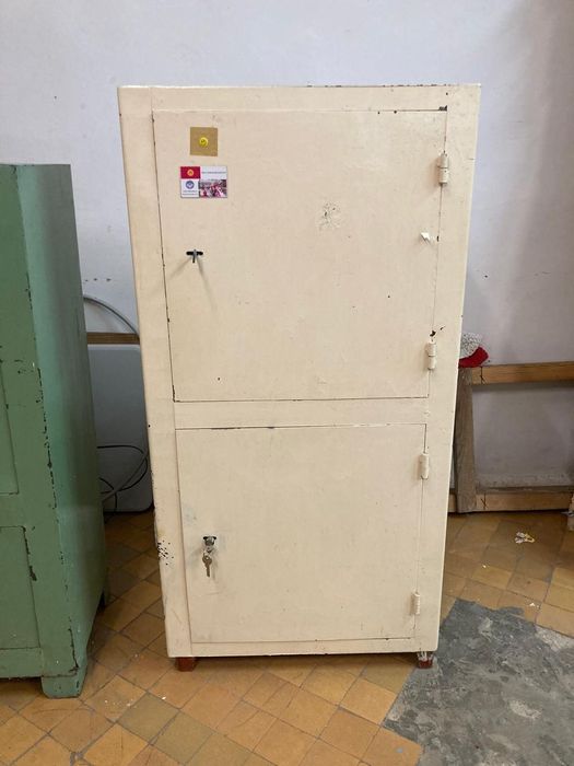 Продам сейфы советские