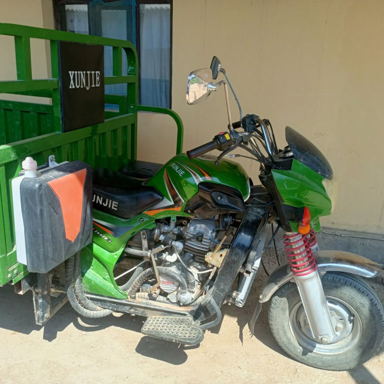 Xunjie motosikl sotiladi 2022yil olingan 2700km yurgan