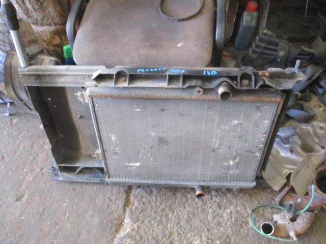 Calandru radiatoare ventilator Peugeot 307 motor 1,4 si 1,6 benzina