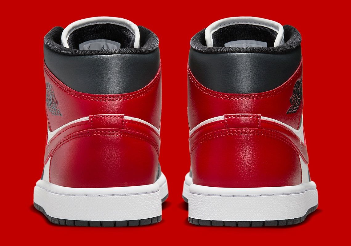 Jordan 1 mid " black toe" 44 si 44.5 originali noi