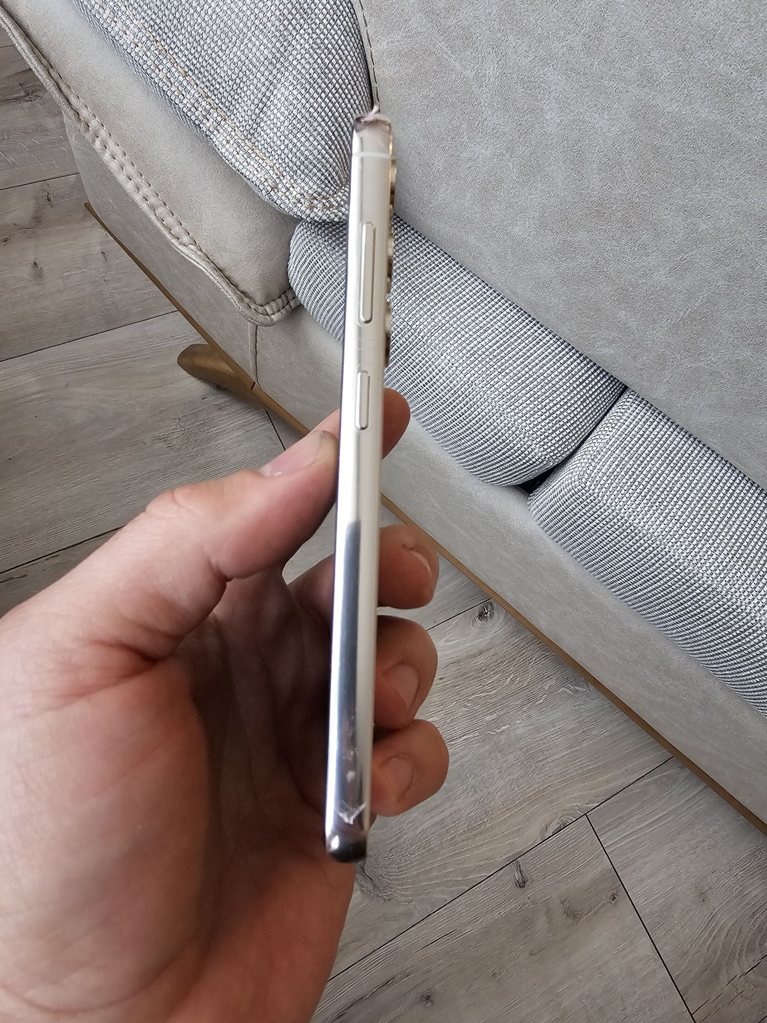 Samsung S23 - гаранция-като нов