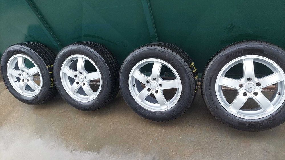 Гуми с джанти 225/55R16 за Mercedes-Benz