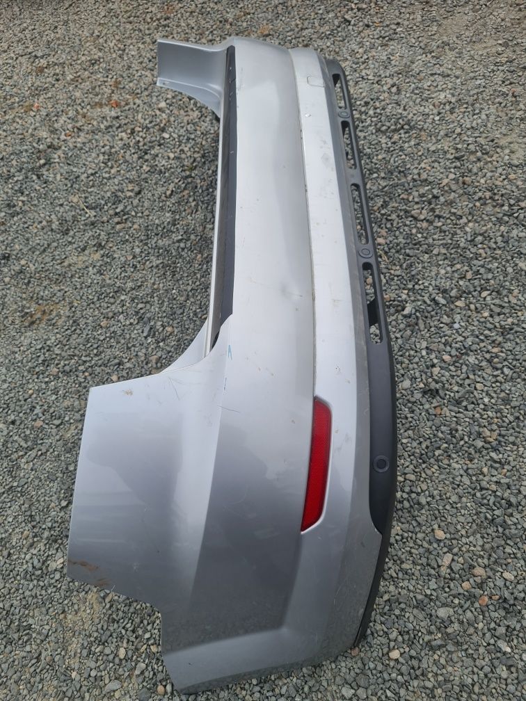 Bara spate masca spoiler Ford Mondeo 4 mk4 limuzina cod 7S71A17900