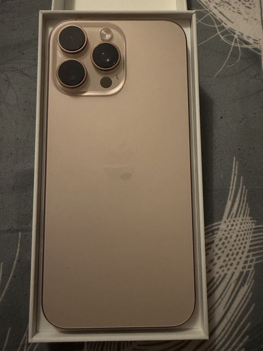 Vand iphone 16 pro max, 256 GB, desert titanium