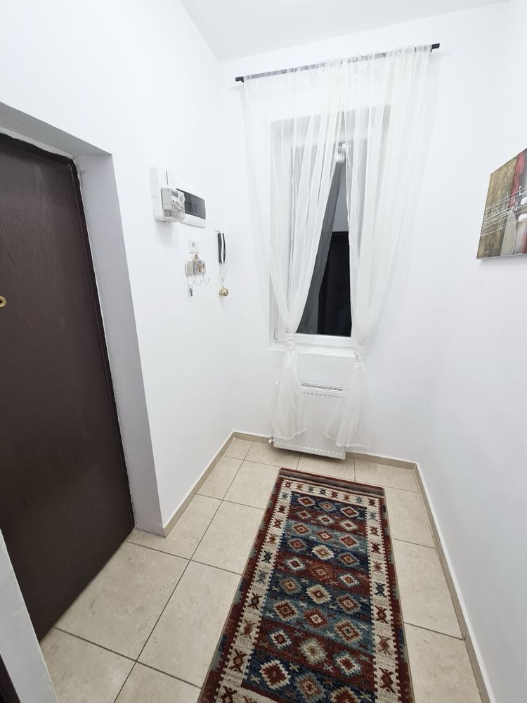 De inchiriat apartament 3 camere Universitate- Rosetti