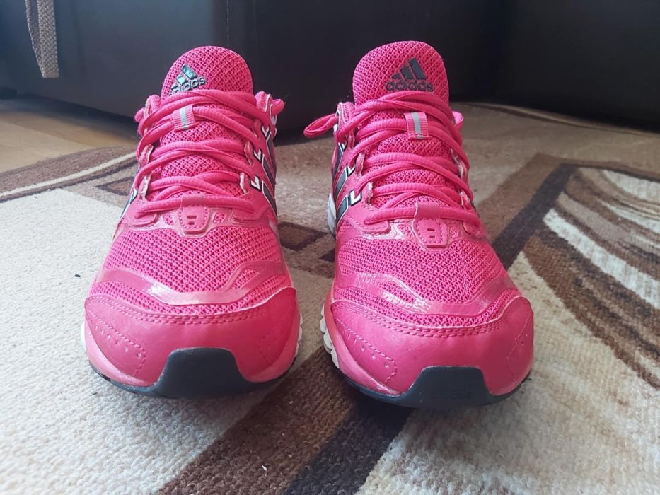 Дамски маратонки Adidas response cushion 22