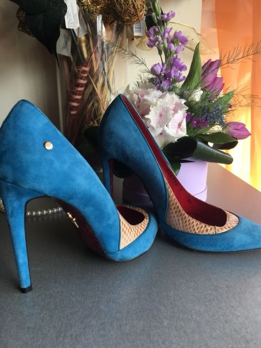Pantofi Cesare Paciotti bleu și crem piele întoarsă 37