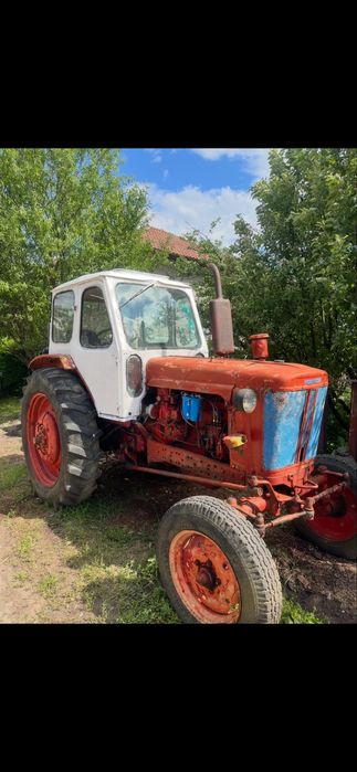 Трактор юмз 6л със инвентар регистриран
