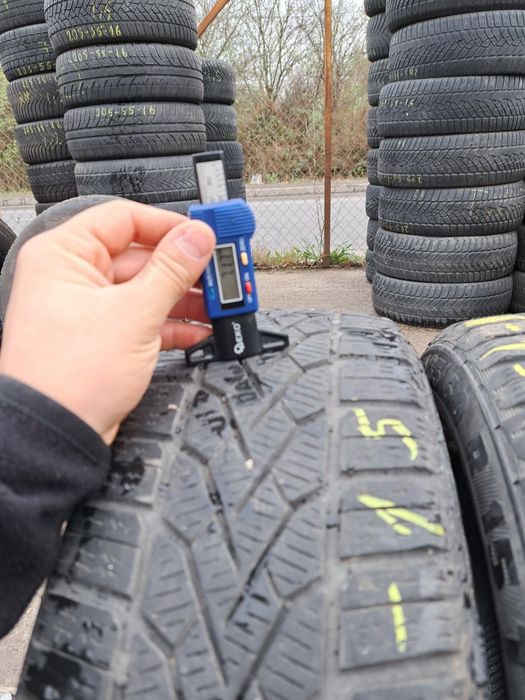 Anvelope de iarna 185-60r15 Semperit