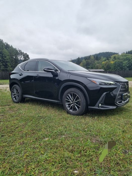Vând Lexus NX350H