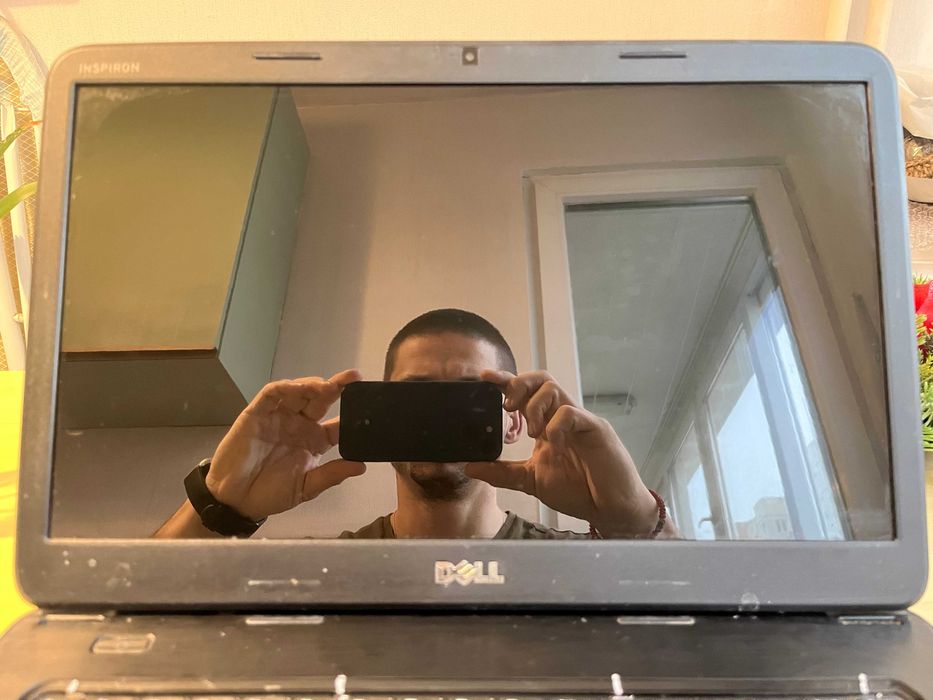 Лаптоп DELL Inspiron15 n5050 Intel Core i3-2350M 15.6" RAM8GB DDR3 Win