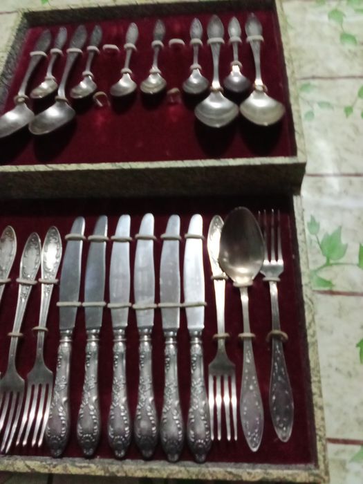 Продам ложки и вилки позолочиные в хорошем качестве