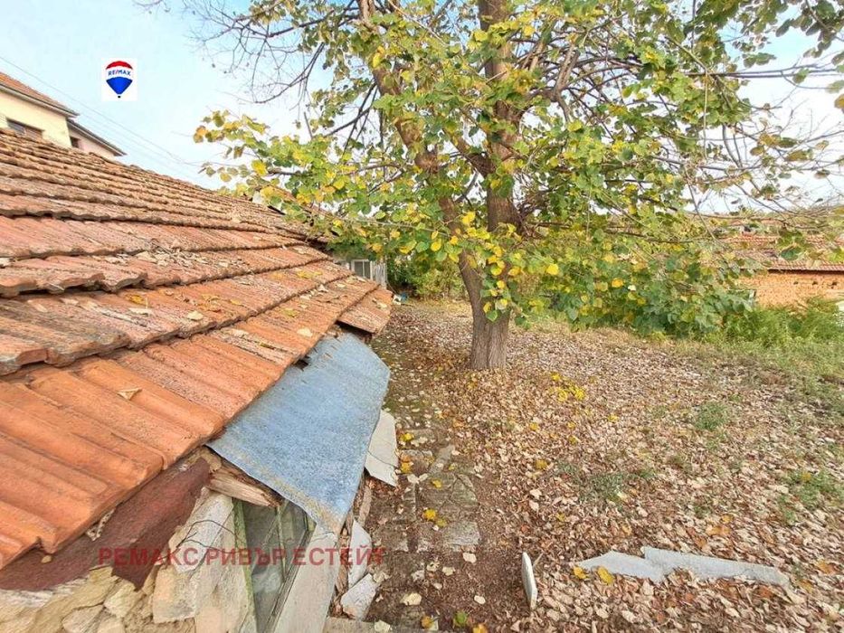 Къща с двор в с. Красен, обл. Русе