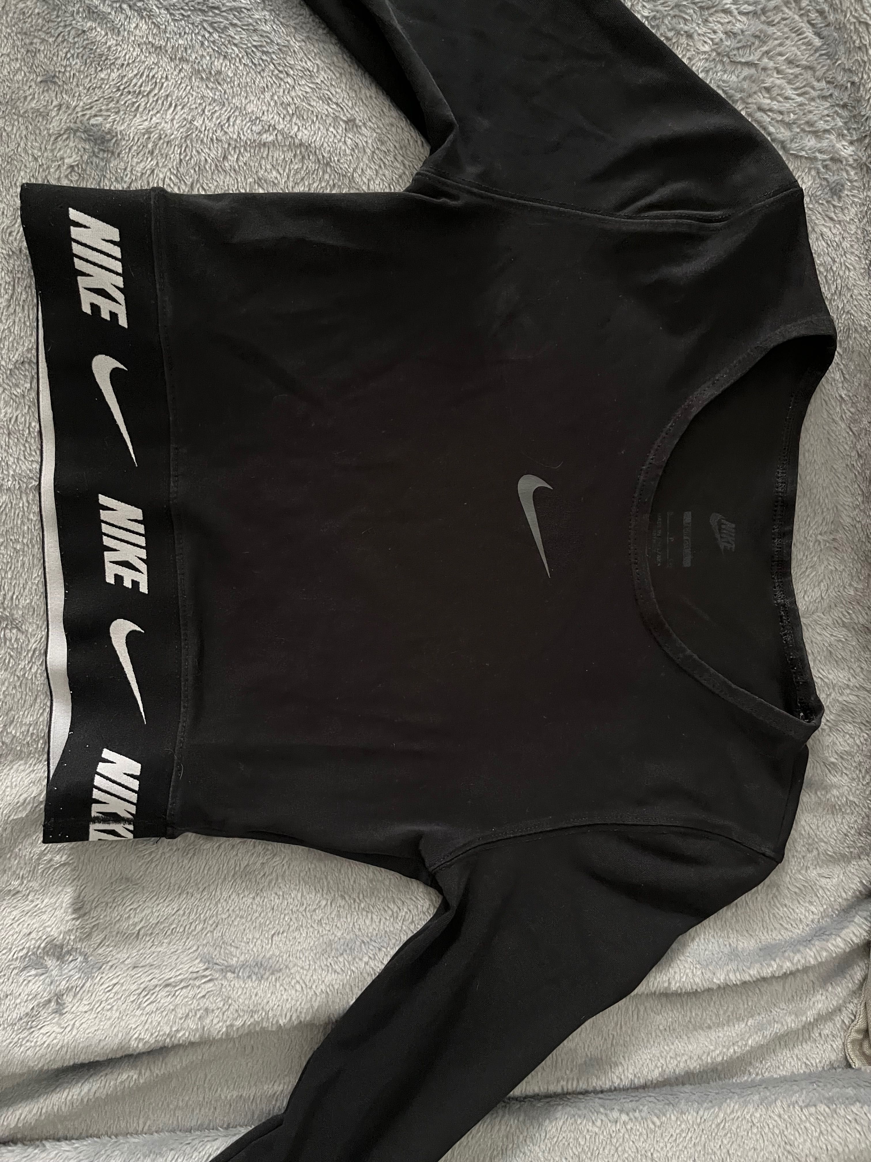 Спортна блуза на Nike