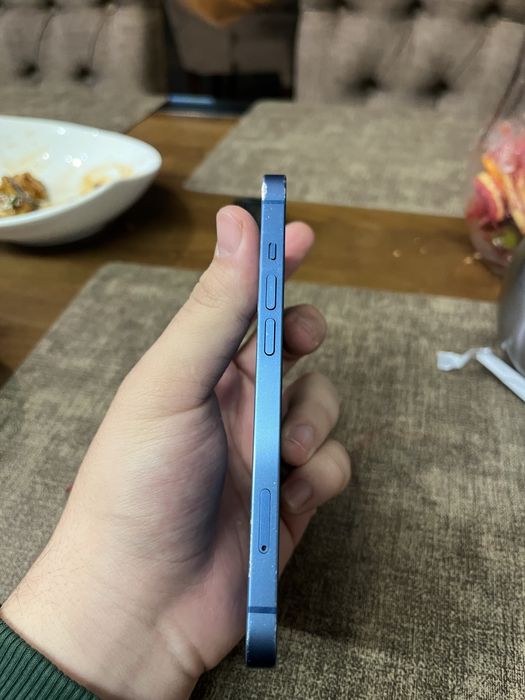 IPhone 13 с коробкой