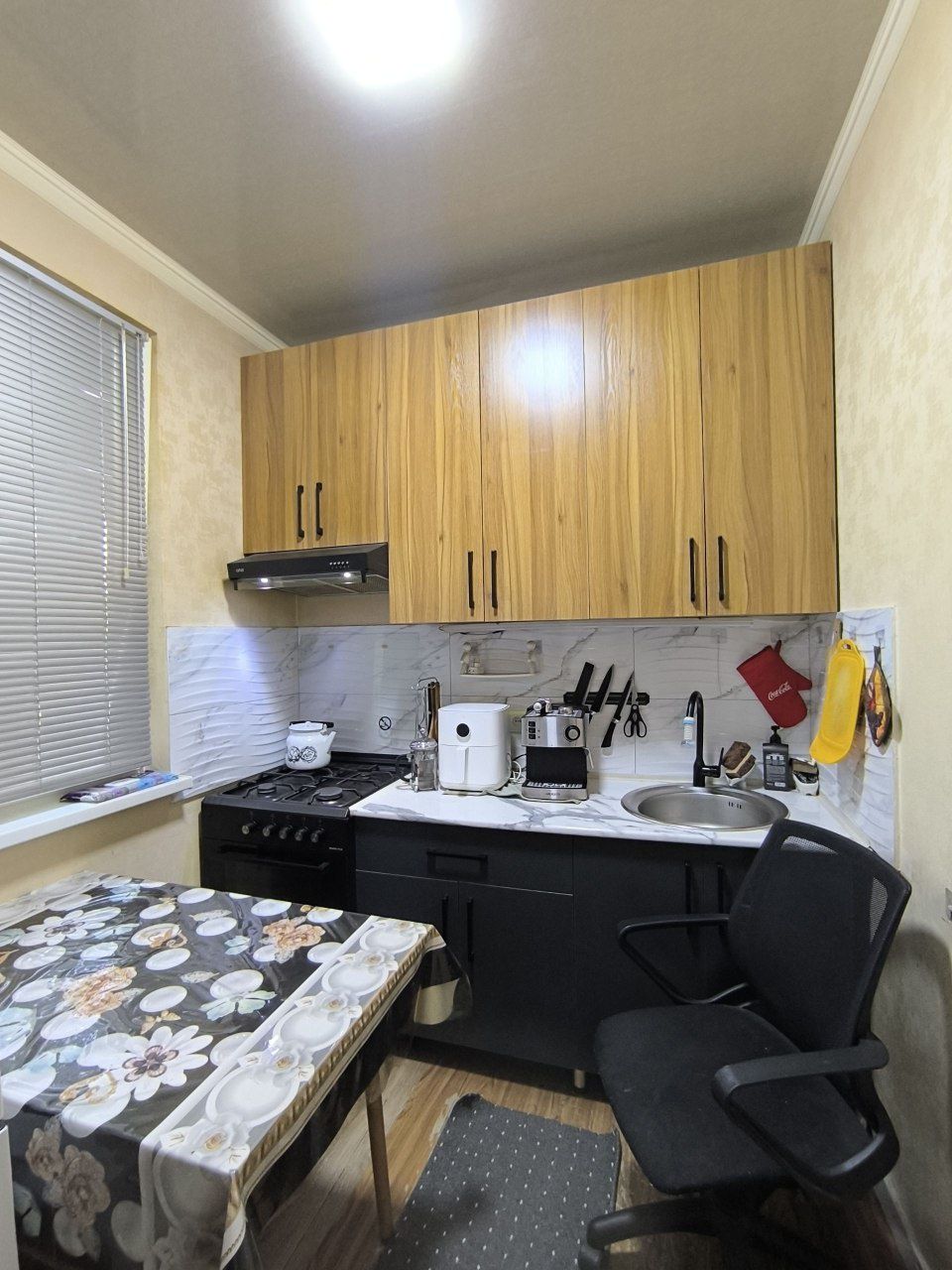 Продам 2 комнатную,Чиланзар 3,Новза метро
