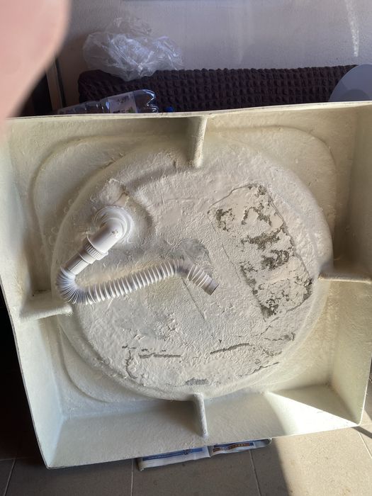 cădițda de dus foarte putin folosita