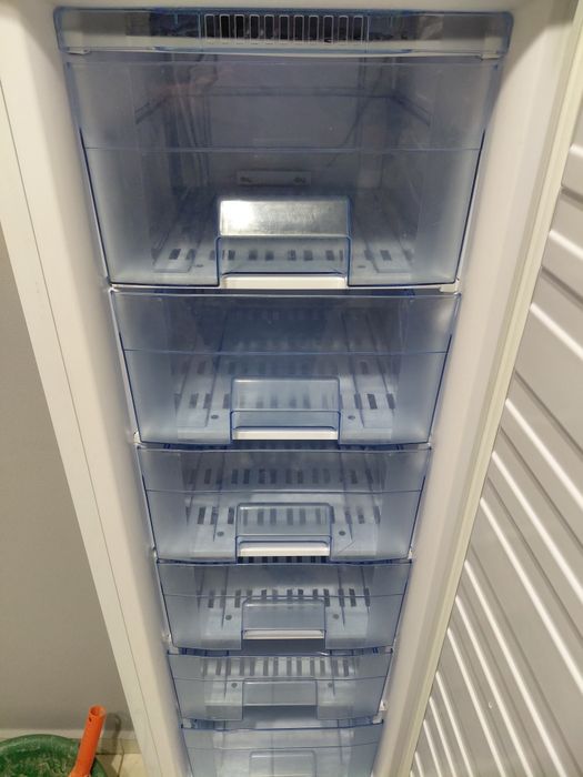 Морозильник бирюса